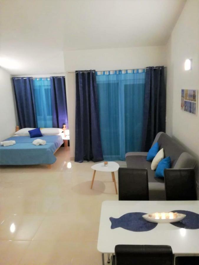 Apartman Adriatic Trogir Exteriör bild