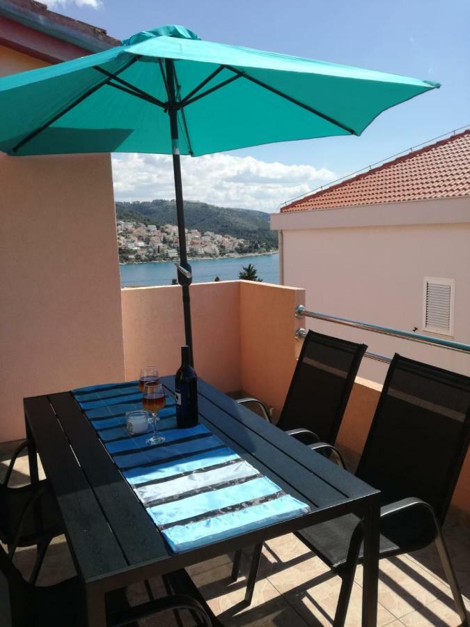Apartman Adriatic Trogir Exteriör bild