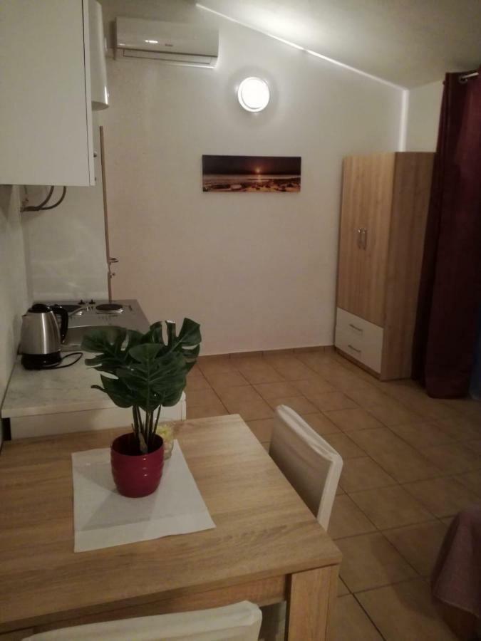 Apartman Adriatic Trogir Exteriör bild