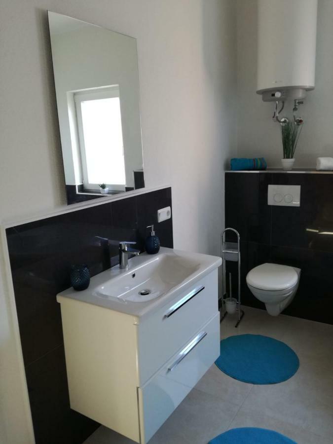 Apartman Adriatic Trogir Exteriör bild